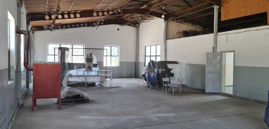 Hala + Teren de Vânzare în Onești - Poză 3