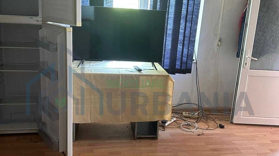 Casă tradițională cu anexă, beci și teren de 5700 mp, deschidere la drum principal, învecinată cu pădurea Bârnova, localitatea Pădureni, com. Grajduri, la 19 km de Iași - Poză 4
