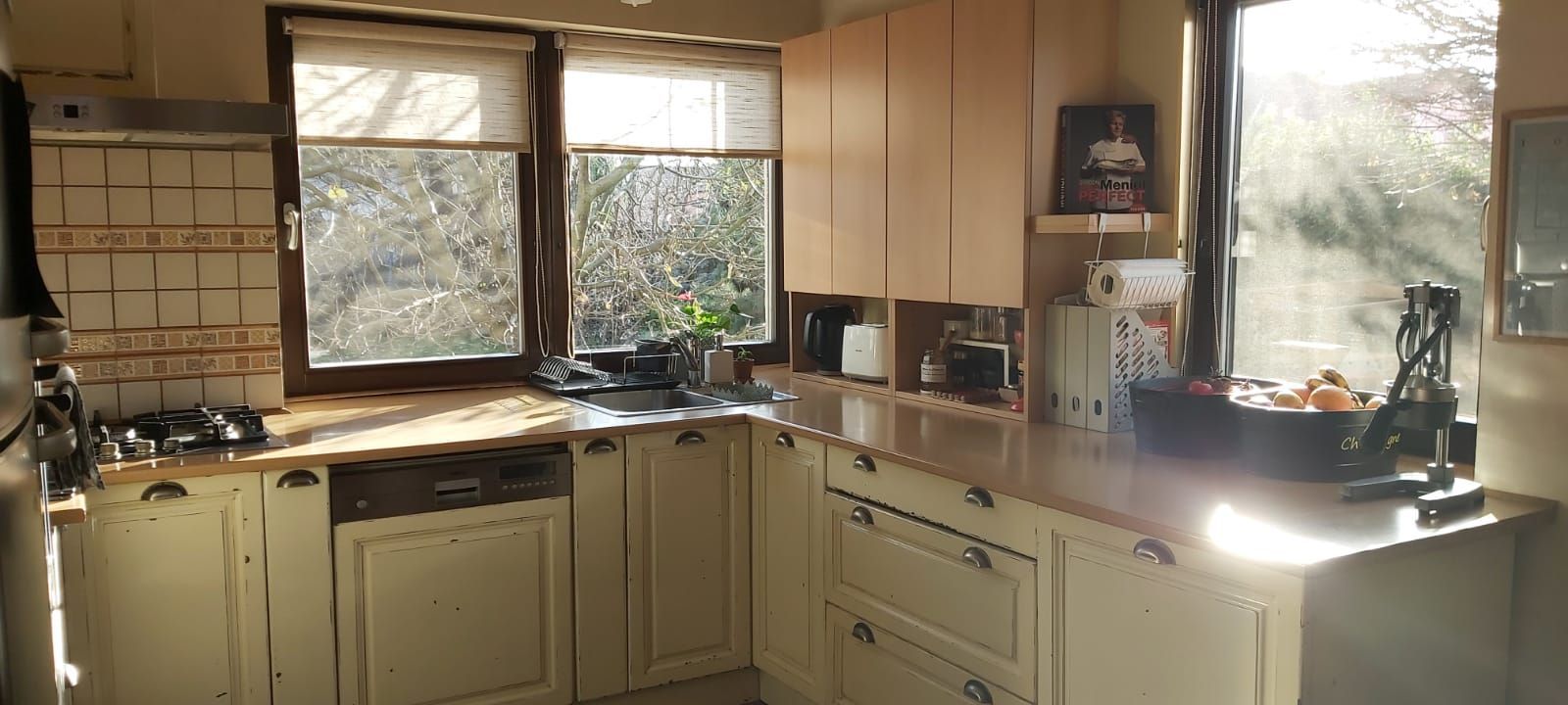 Casă de vis în Giroc – Eleganță clasică, spațiu vast și confortabil - Poză 5