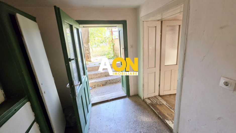 Casa S+P, 4 camere, 2 bai, 735 mp teren, Cetate, zona HCC - Poză 11