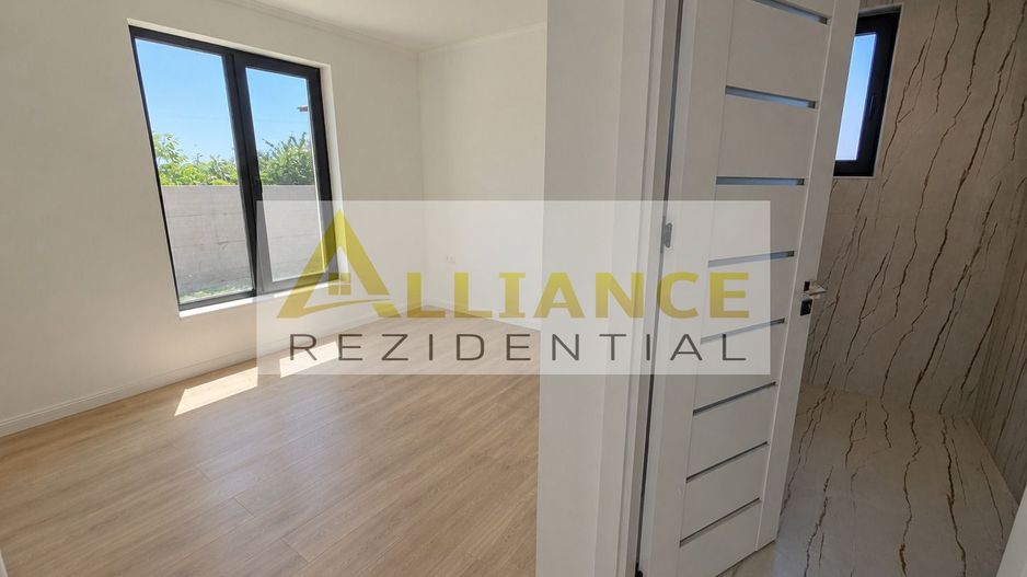 Casa 4 Camere | Zona linistita - Poză 5