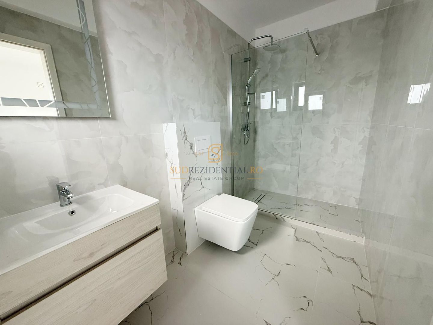 Casa individuala / Teren 427mp / 4 Camere / 2 Bai - Poză 8