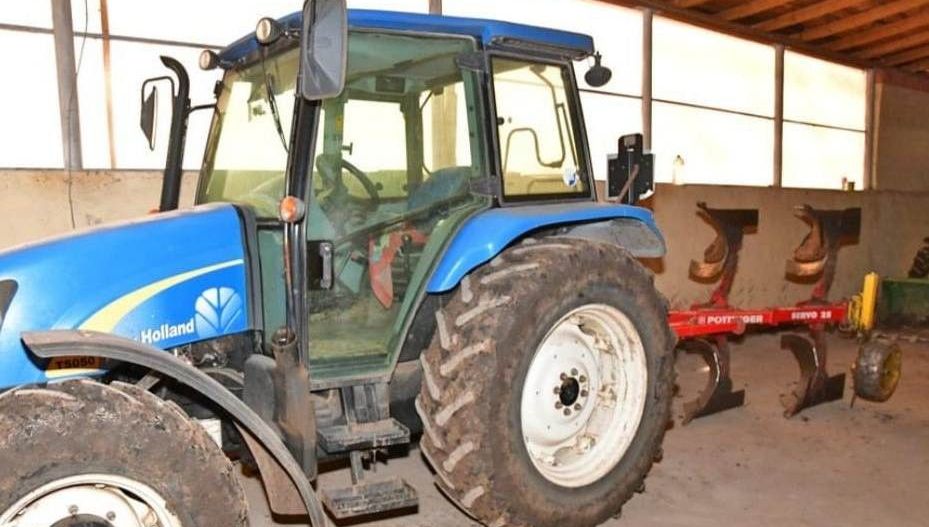 Vanzare ferma agricola Negru Voda - Constanta cu 240 hectare teren si utilaje - Poză 30