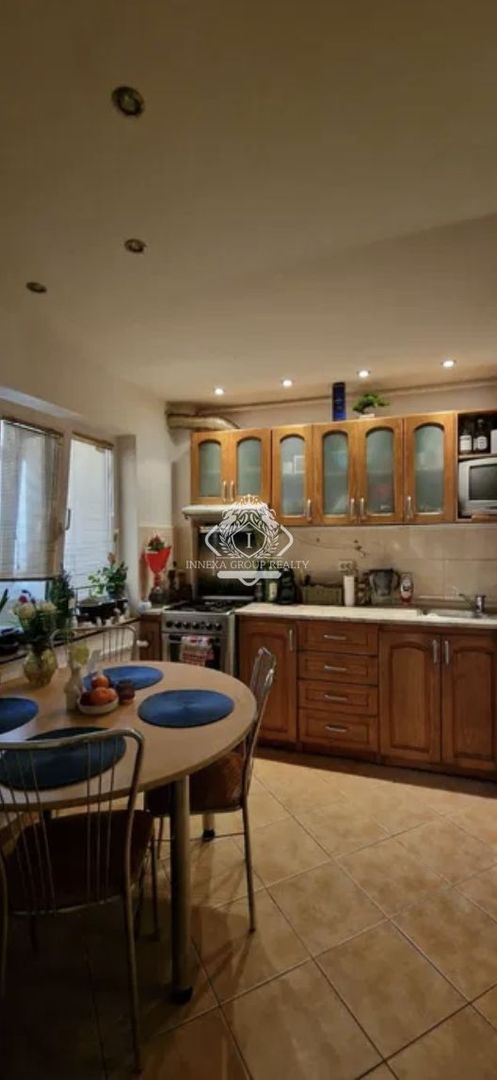 Teiul Doamnei | Apartament 3 camere | Etaj 4 | Bloc reabilitat - Poză 2