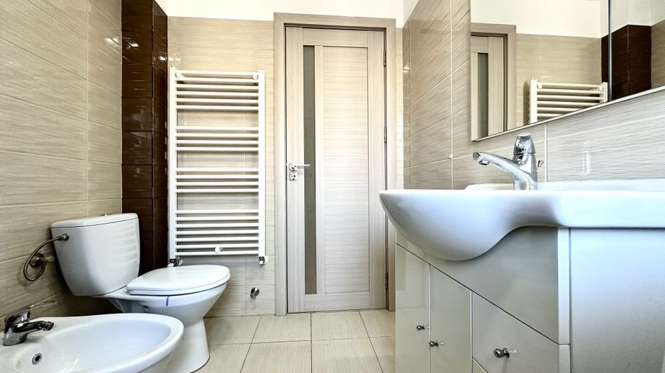 Apartament cu 2 camere  zona Coresi cu loc de parcare acoperit - Poză 10