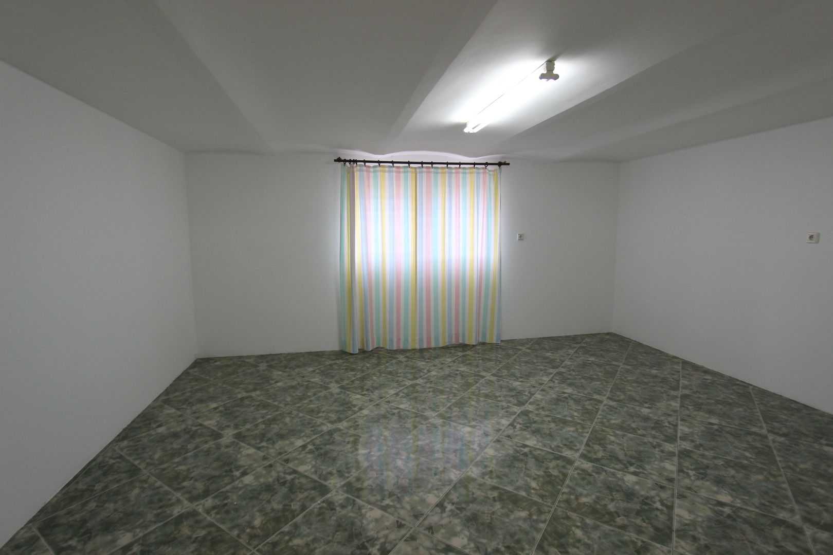 Casă - 5 camere de închiriat în zona Bogdanestilor - Poză 7