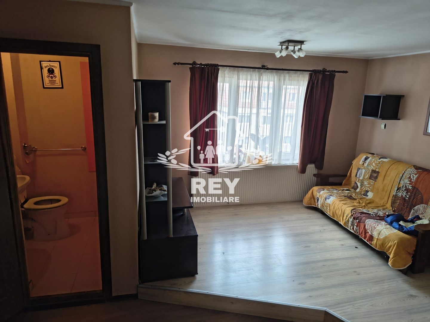 Apartament la mansardă M1+M2  / 3 camere / Terezian - Poză 4