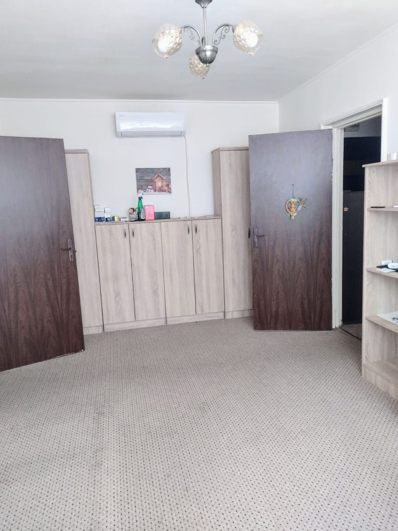 De vanzare apartament 2 camere - Alexandru Obregia - Ocazie. - Poză 1