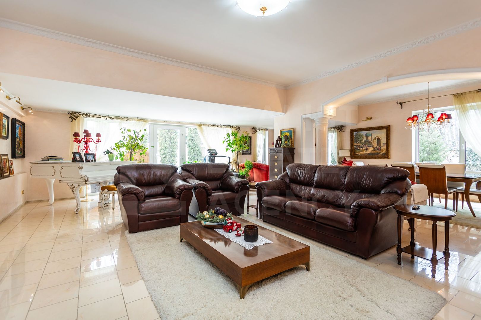 Chirie, casă, 3 nivele, 8 camere, str. Universității, Centru - Poză 20