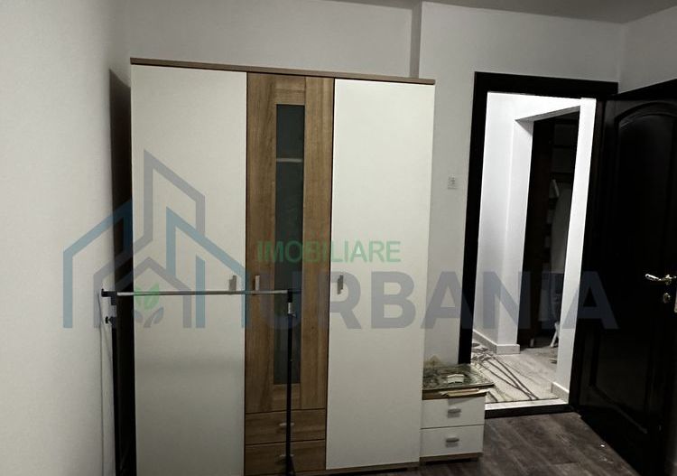 Inchiriez Apartament 3c + living - Poză 3