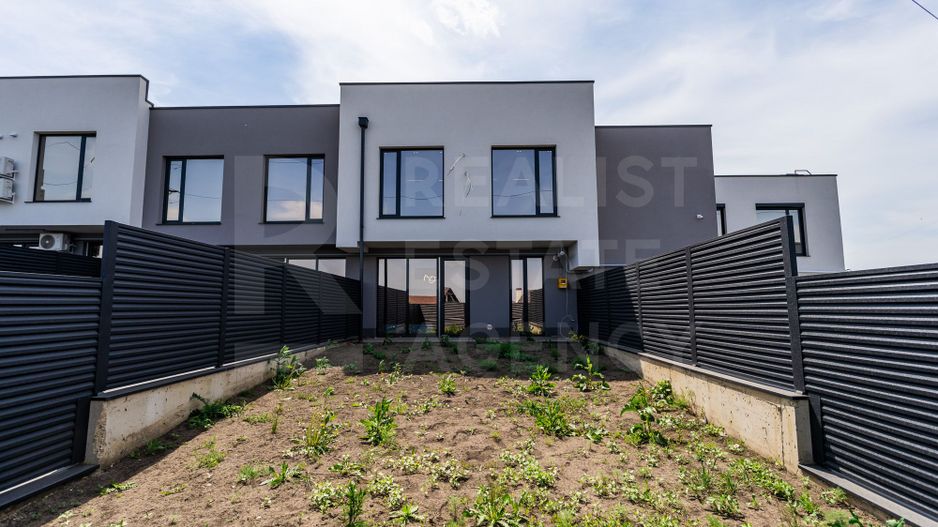 Vânzare, casă, 2 nivele, 4 camere, strada Sfânta Vineri, Tohatin - Poză 2