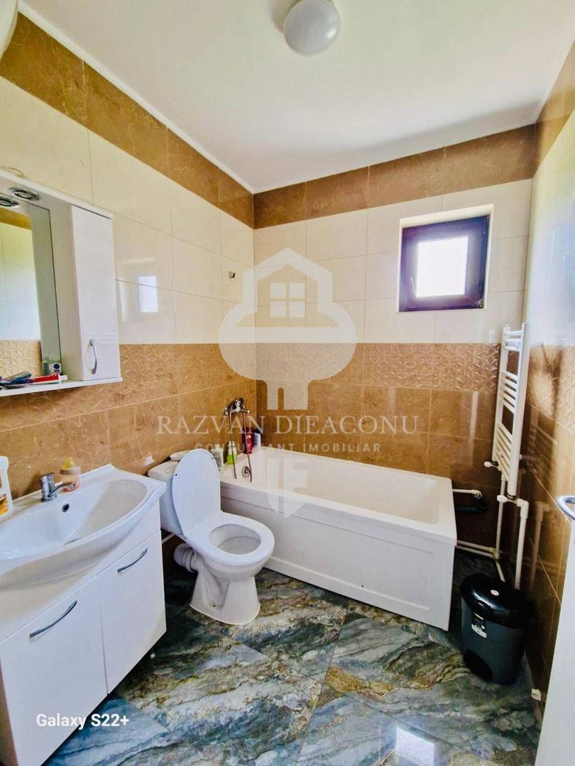 Casă spațioasă, mobilată și utilată în Năvodari Nord-Vest - Poză 8