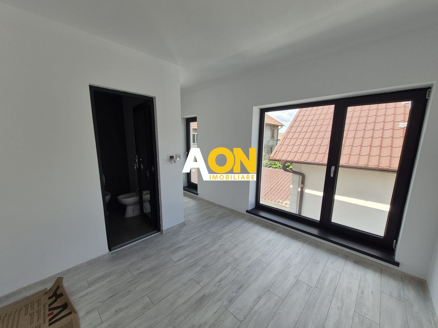 Case 6 Camere, 2 Corpuri, Teren 1507 mp, P+M, Zona Centru - Poză 30