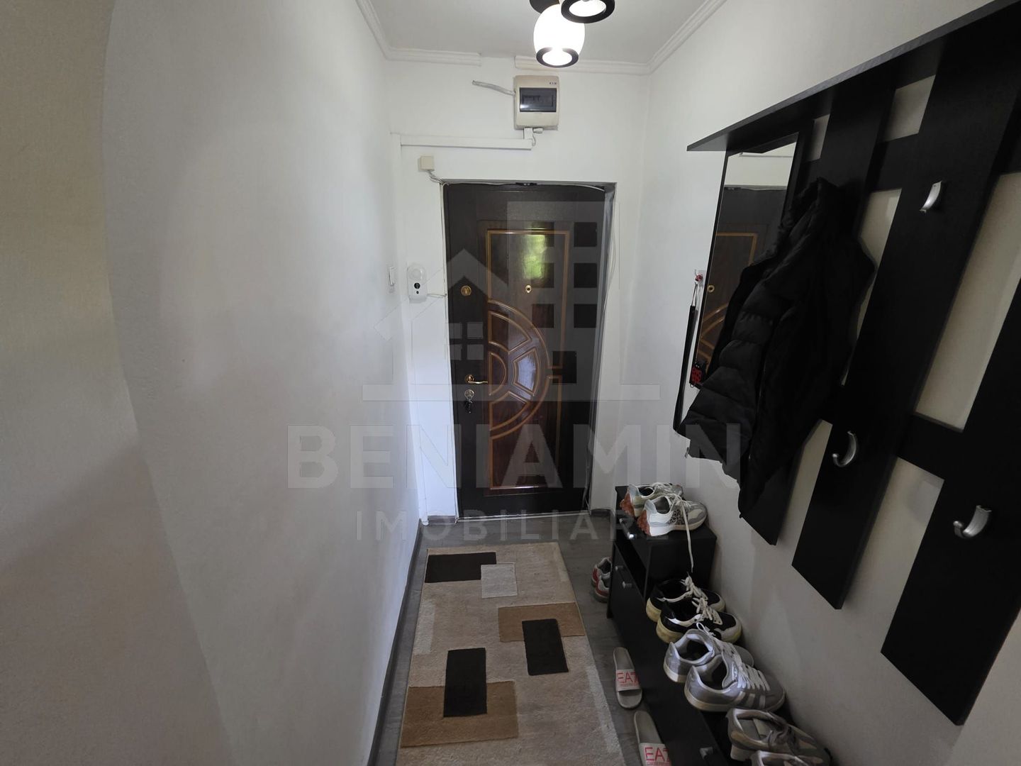 2 camere - etaj 2 - 55mp - centrala termica - investitie - Craiovita - Poză 8