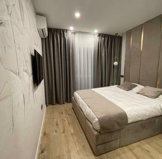 Apartament 3 camere lux cu loc dublu de parcare - Poză 12