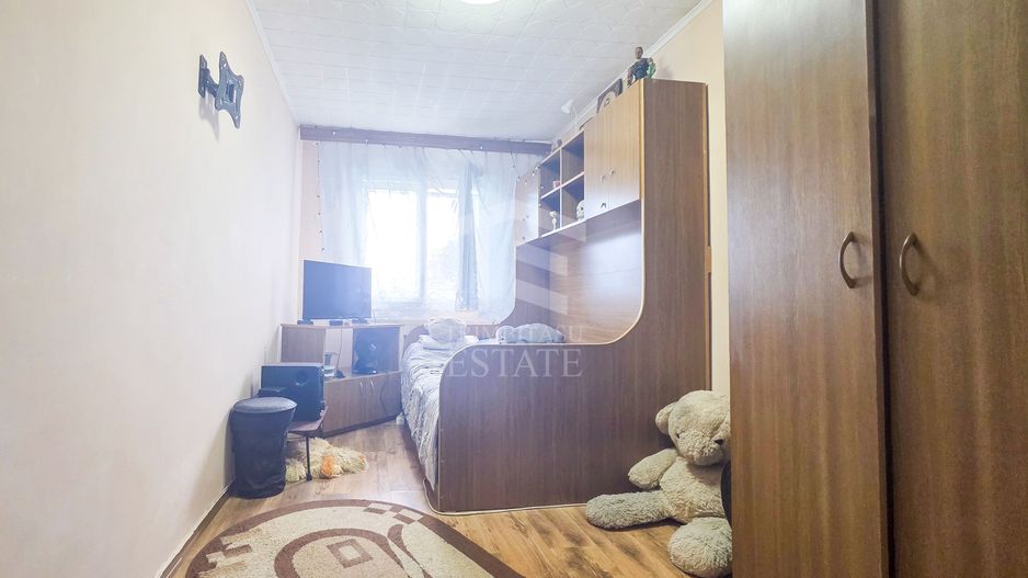 Apartament intim de 3 camere, complet mobilat și utilat + centrala - Poză 2