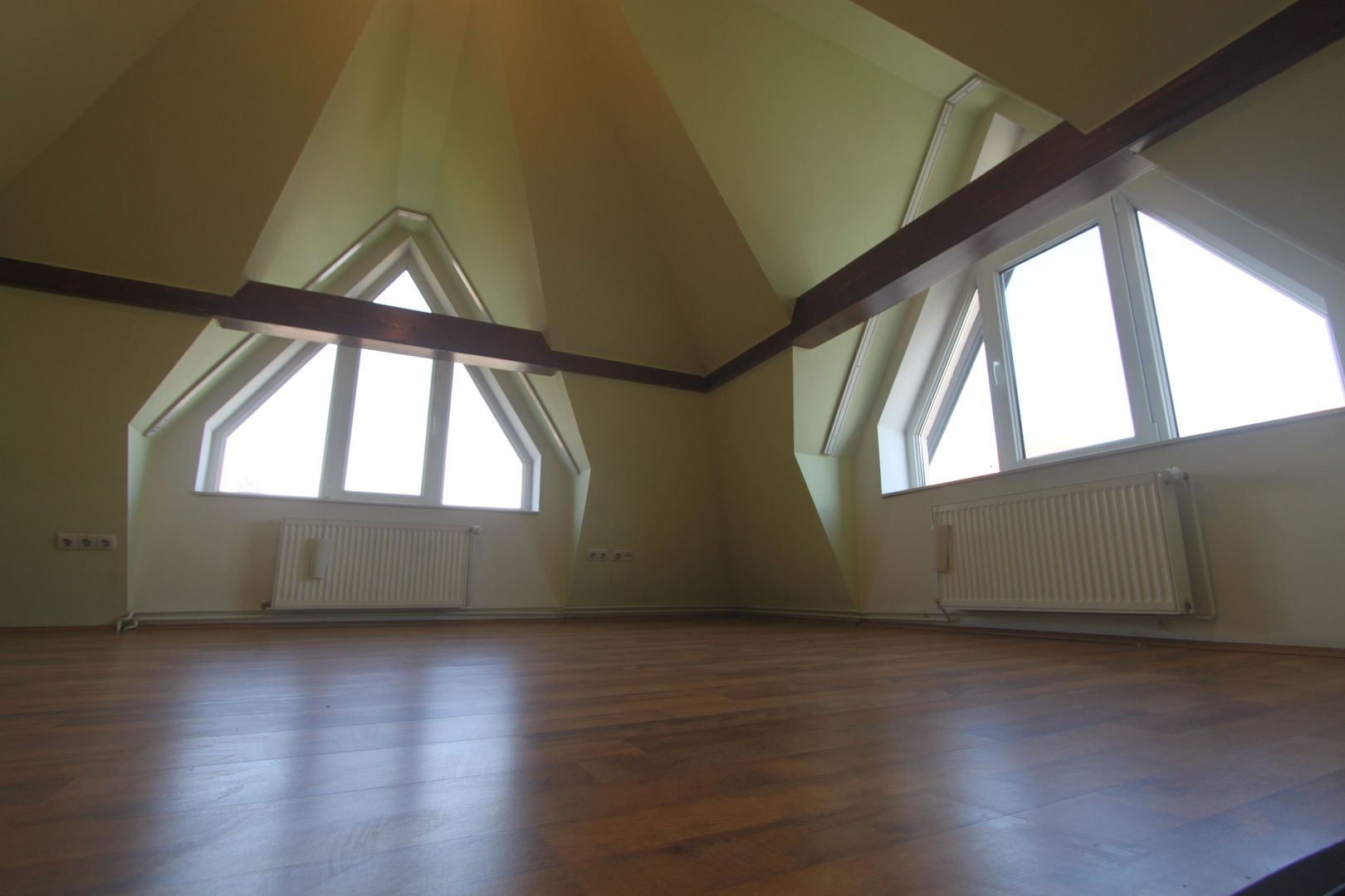 Birouri la casa - 120 mp, zona Circumvalatiunii - Poză 3