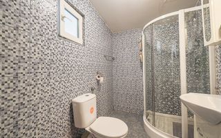 Casă renovată cu 3 camere din cărămidă în Gradiste - Poză 6