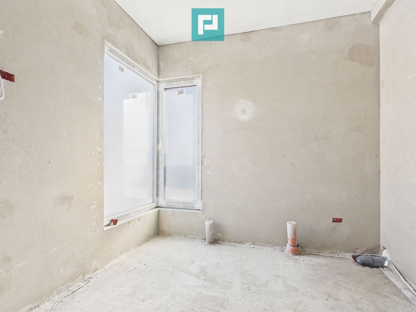 Casă deosebită în Parneava – Strada Griviței - Poză 13