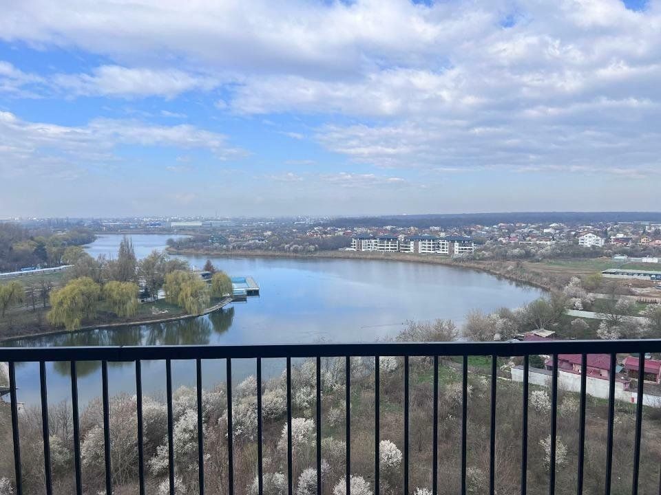 Prima inchiriere | Sisesti | 4 camere | Parcare | Vedere superba - Poză 1