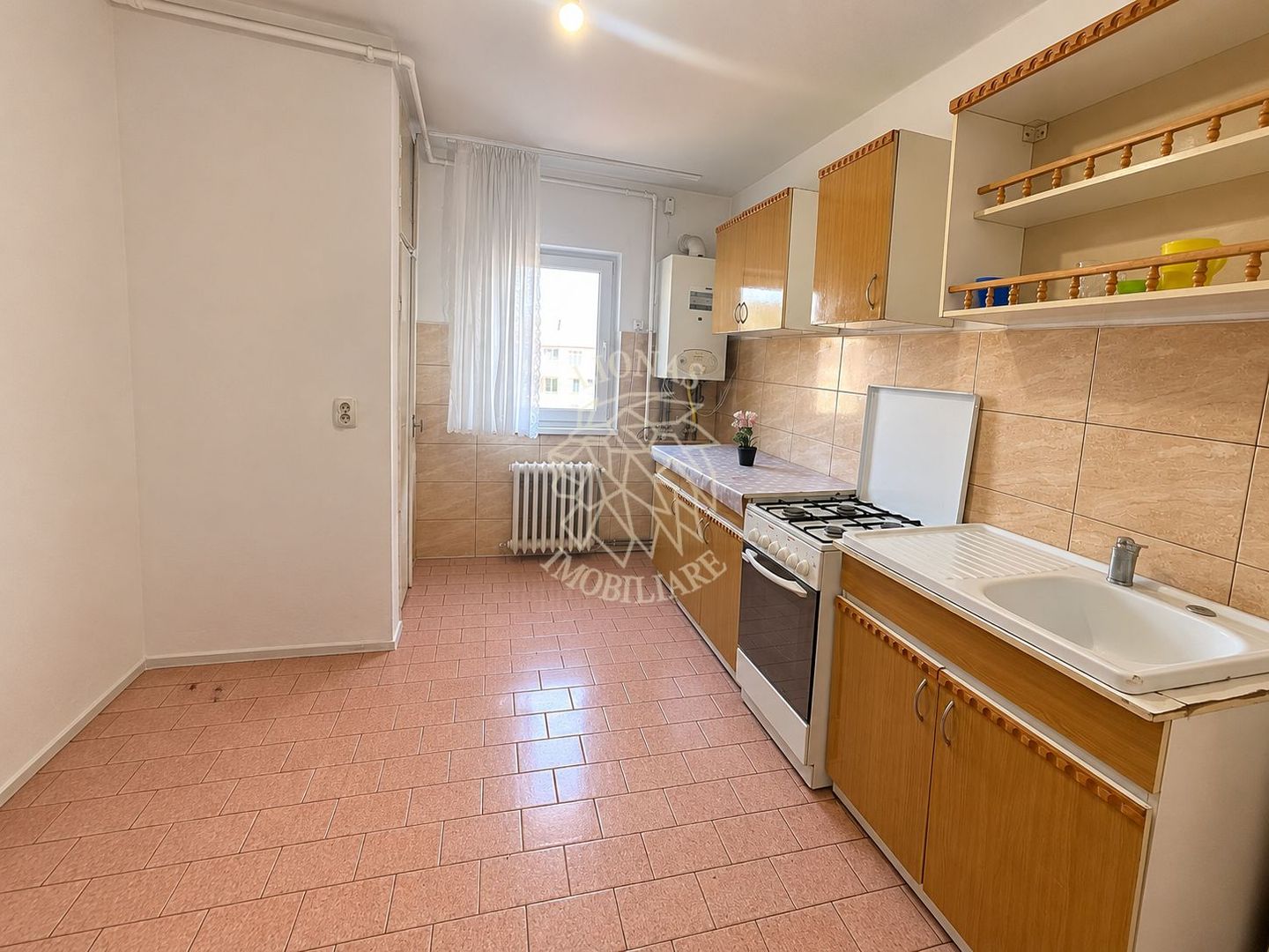 Apartament decomandat 3 camere 64 mp-2 balcoane-Zona Sensul Vechi - Poză 3