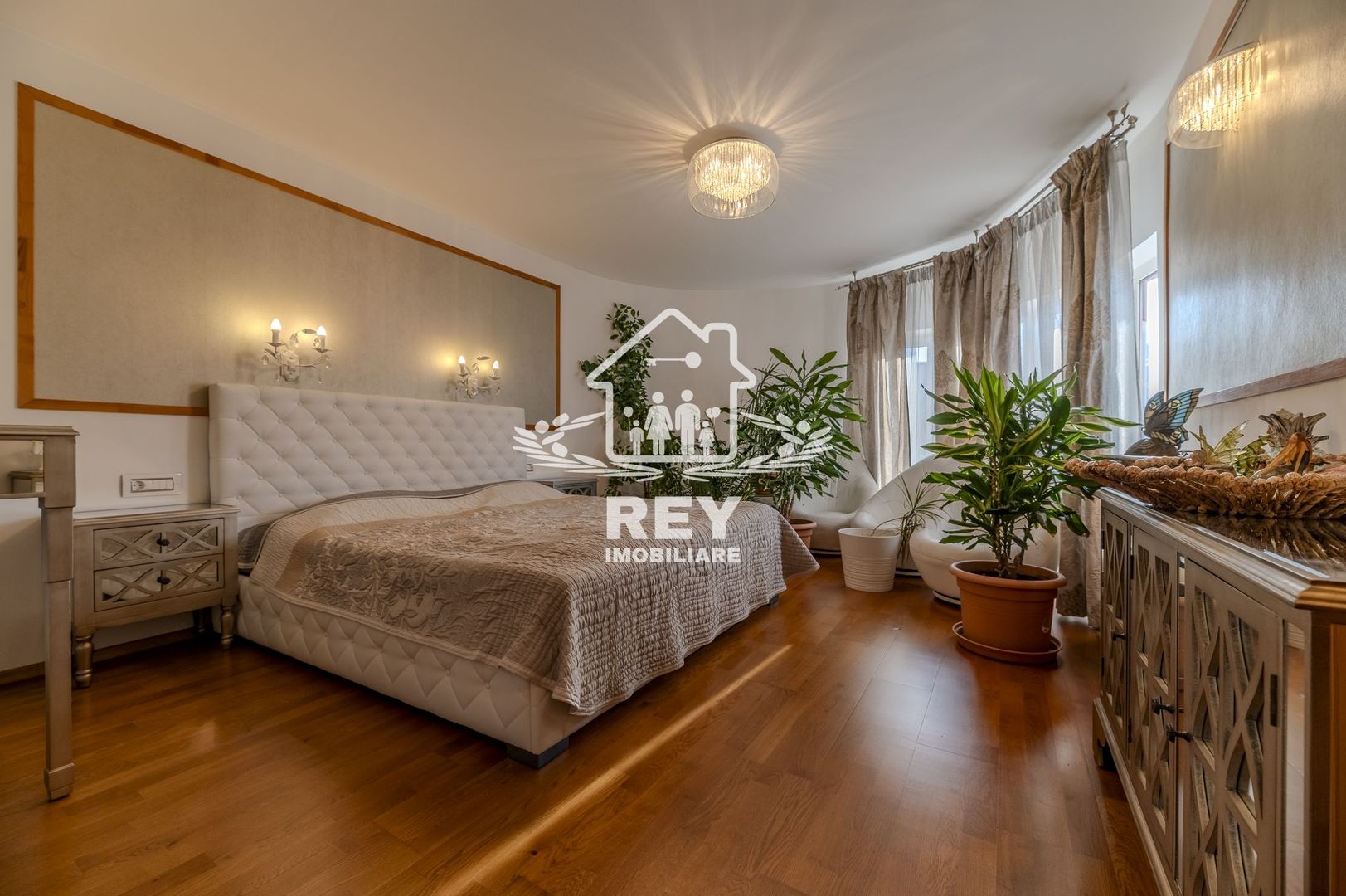 De Vânzare Vila Superba la liziera parcului Sub Arini - Poză 3