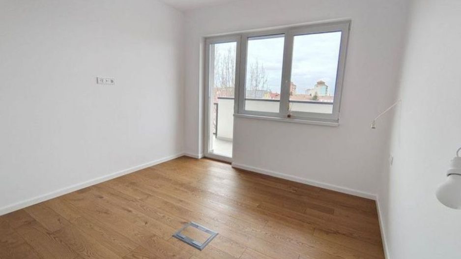 Penthouse 4 camere 111 mp Terasa 78 mp 2 locuri parcare Doamna Stanca - Poză 5