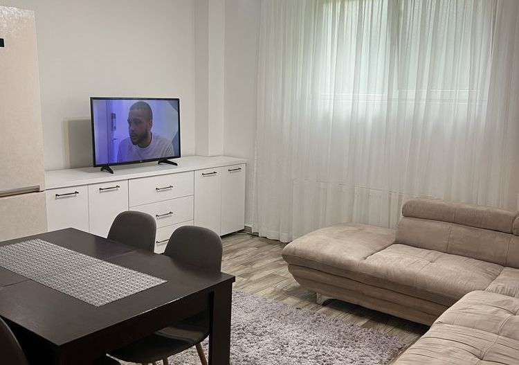 Apartament 2 camere decomandat Giurgiului - Poză 2