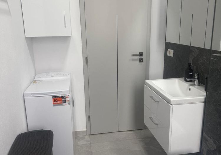 Giroc-Neptun | 2 Camere | Decomandat | Mobilat si Utilat | 2 Locuri parcare - Poză 7