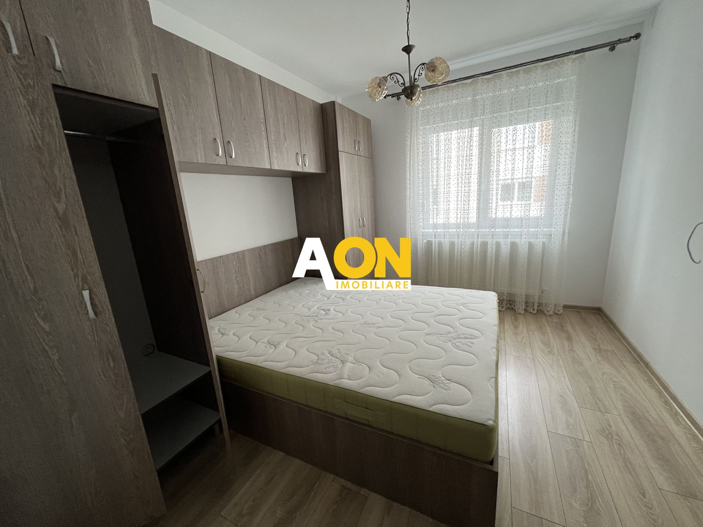 Apartament cu 3 camere de inchiriat, etaj 1, loc de parcare, balcon - Poză 3