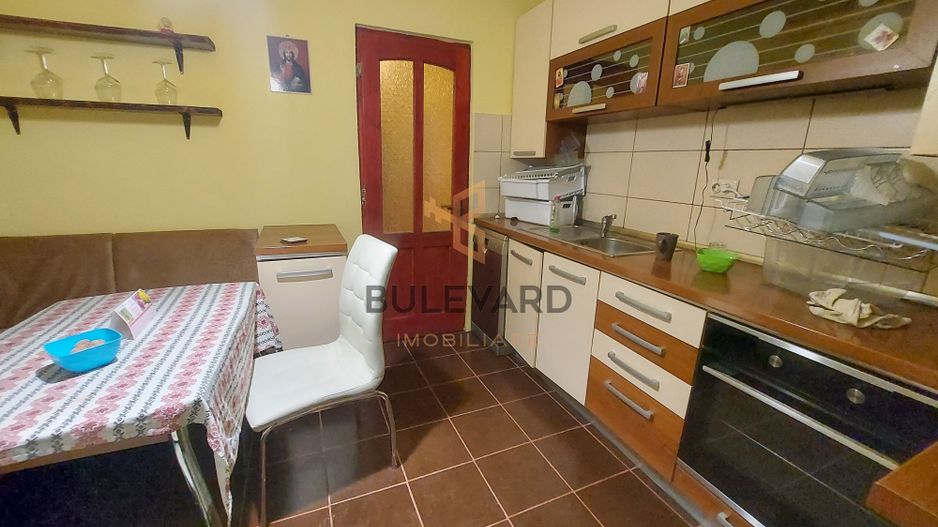 Apartament cu 2 camere, zona strazii Eroilor Floresti! - Poză 1