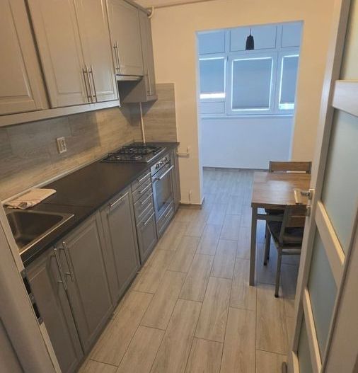 Apartament 3 camere de închiriat | Dristor | Str. Râmnicu Vâlcea | 800 - Poză 1