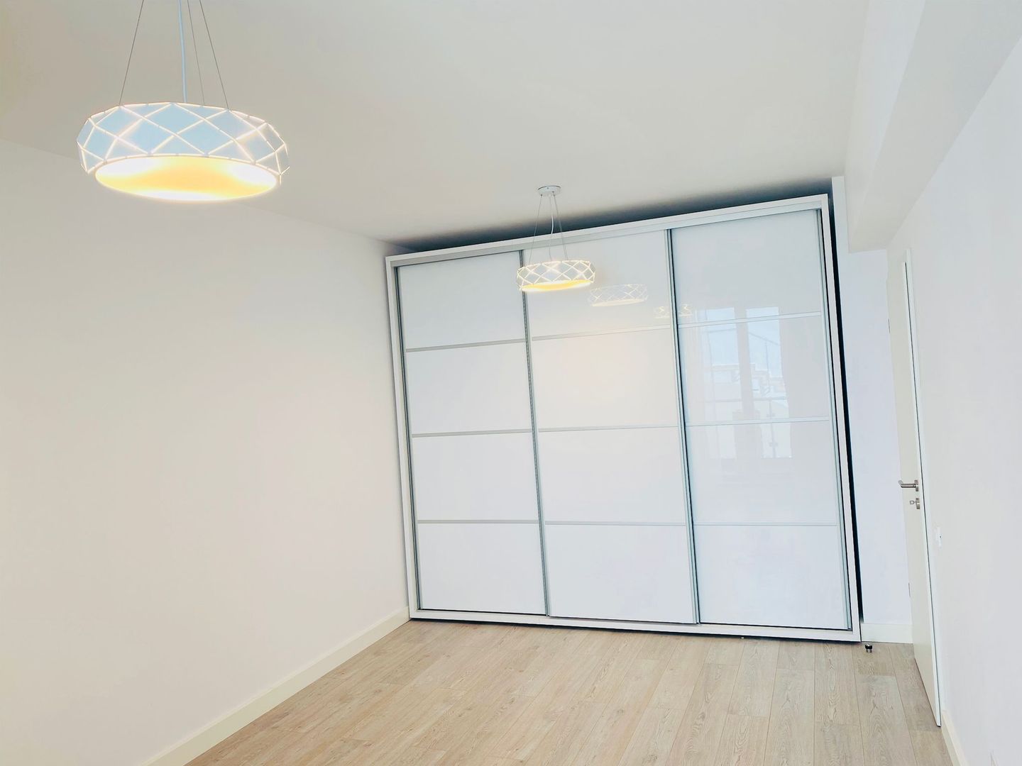 Studio in complex nou, zona Centrul Civic - Poză 3
