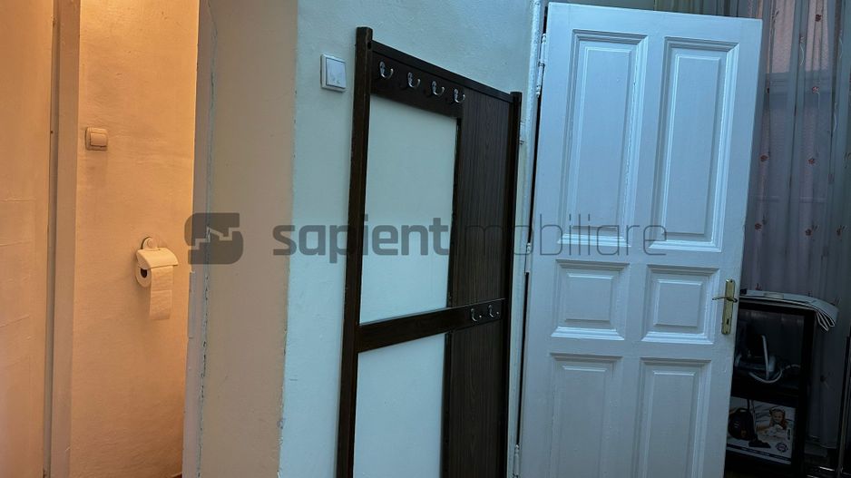 Apartament la casa cu 4 camere si acces auto, ultracentral - Poză 10