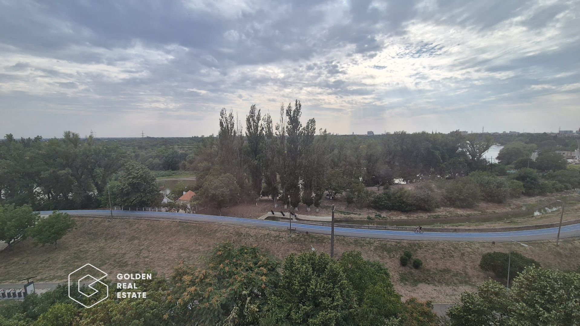 Apartament 3 camere, Micalalaca zona 300 cu vedere către malul Mureșului - Poză 9