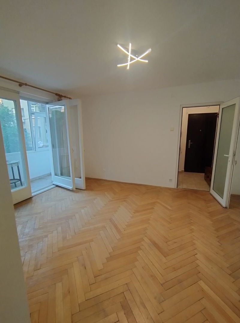 Apartament 2 camere nemobilat, zona Mihail Kogalniceanu-IZVOR - Poză 8