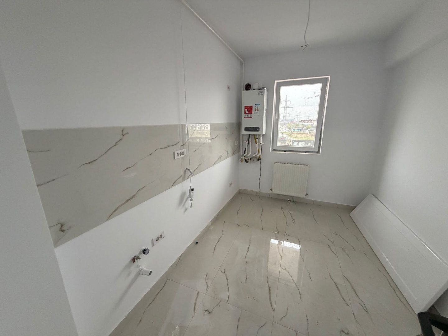 AP. 2 CAMERE - TERASA ACOPERITA, 2 BAI, PARCARE SUBERANA, COMISION 0% - Poză 13