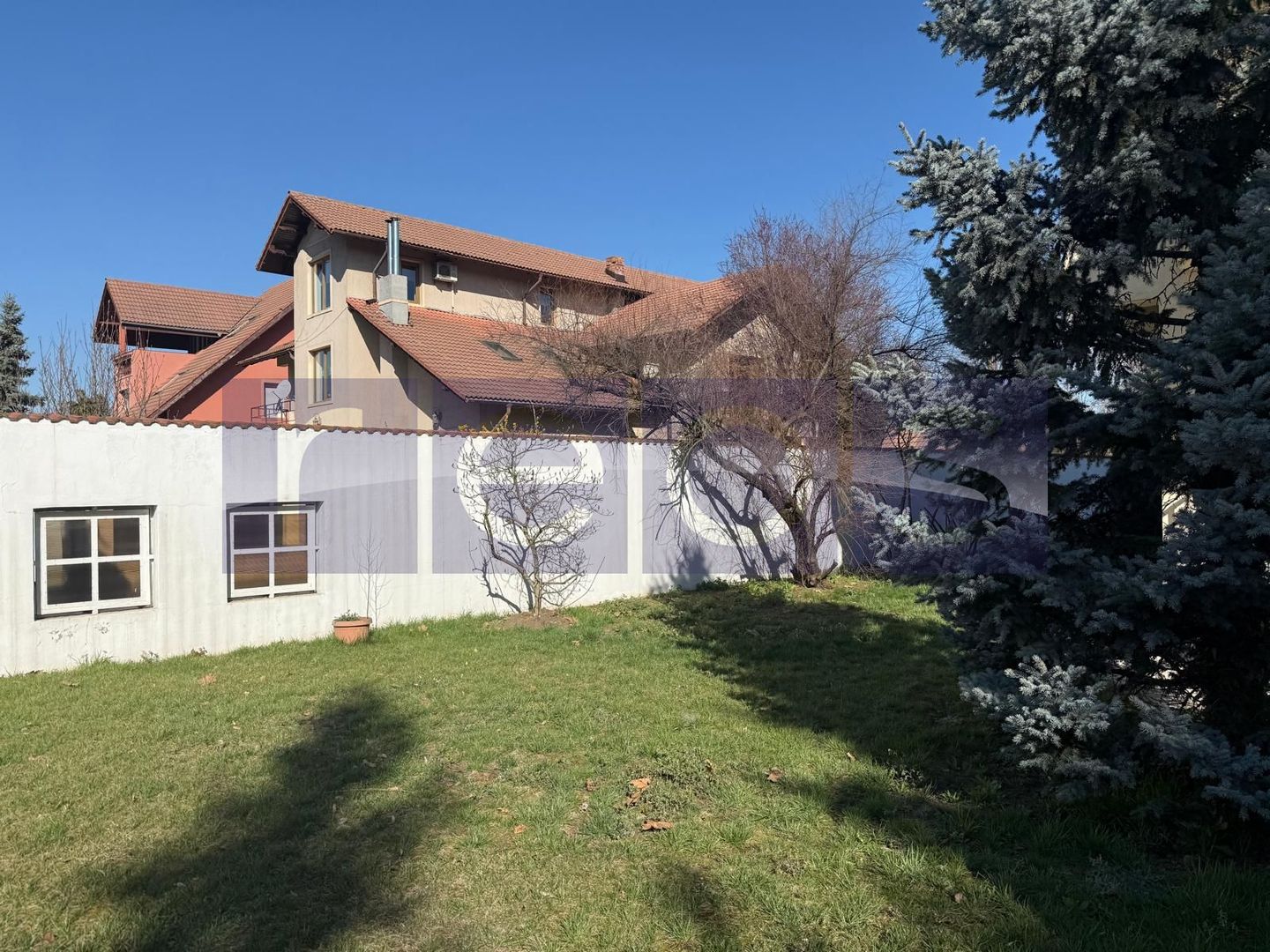 INCHIRIERE VILA DEOSEBITA EROU IANCU NICOLAE | PISCINA | 7 CAMERE | 1300MP CURTE - Poză 15