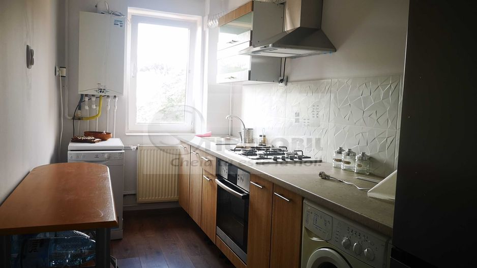 Apartament 2 camere decomandat – Zona Ștefan cel Mare, Iași - Poză 4