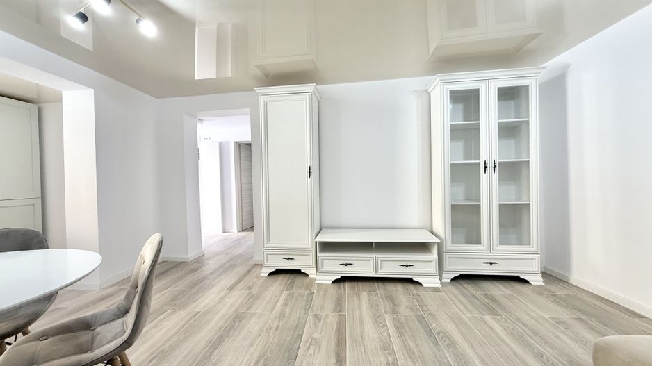 Casă premium de închiriat – Dumbrăvița - zona centrală - Poză 12