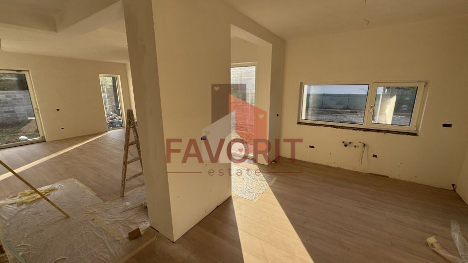 Comision 0%. Pozitie excelenta. Zid despartitor dublu - Poză 8