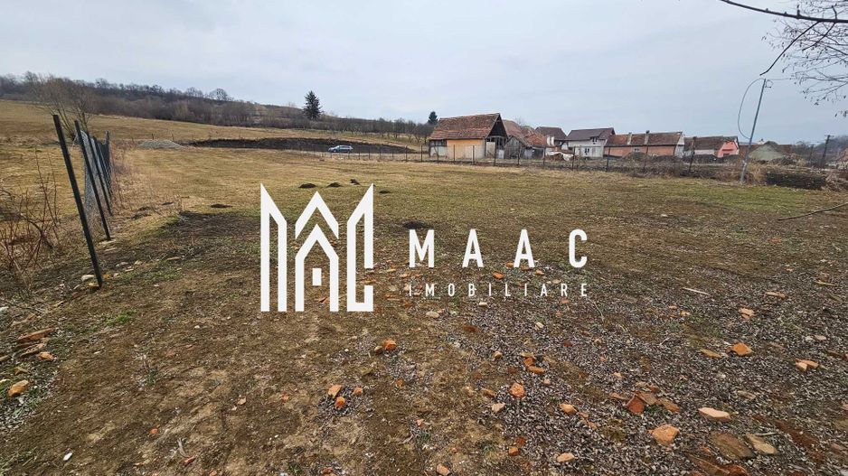 Teren de vânzare în Hamba | 1.740 mp | cu utilități și ieșire la râu - Poză 2