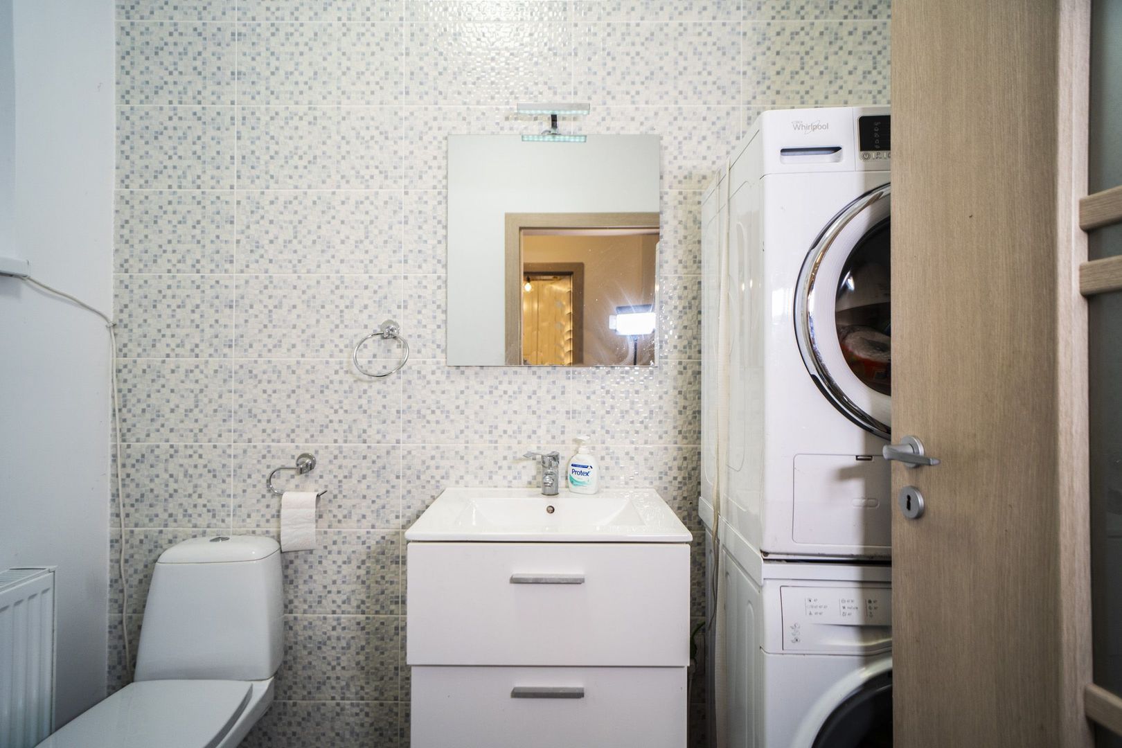 Domnesti - Tudor Vladimirescu - Energeticienilor, casa 4 camere, stb - Poză 6