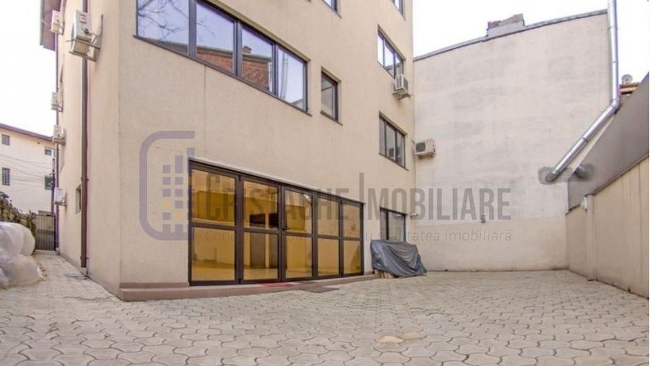 Vila P+3, suprafata utila 345 mp, aflata la 10 min. de P-ta Victoriei - Poză 3