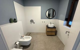 Casa deosebita intr-un cartier privat cu bariera - Poză 25