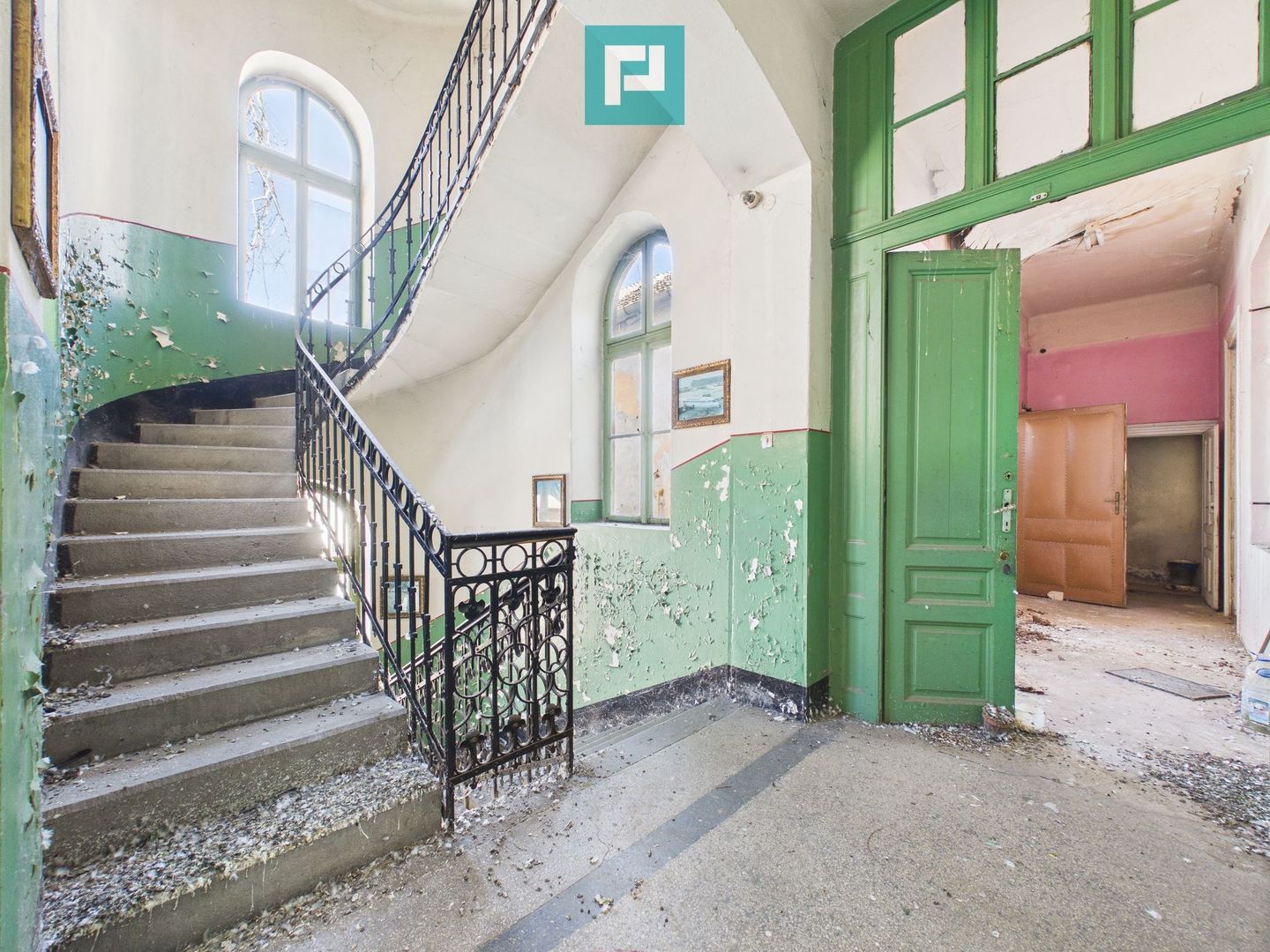 Imobil solid, cu potențial. Ultracentral - Poză 2