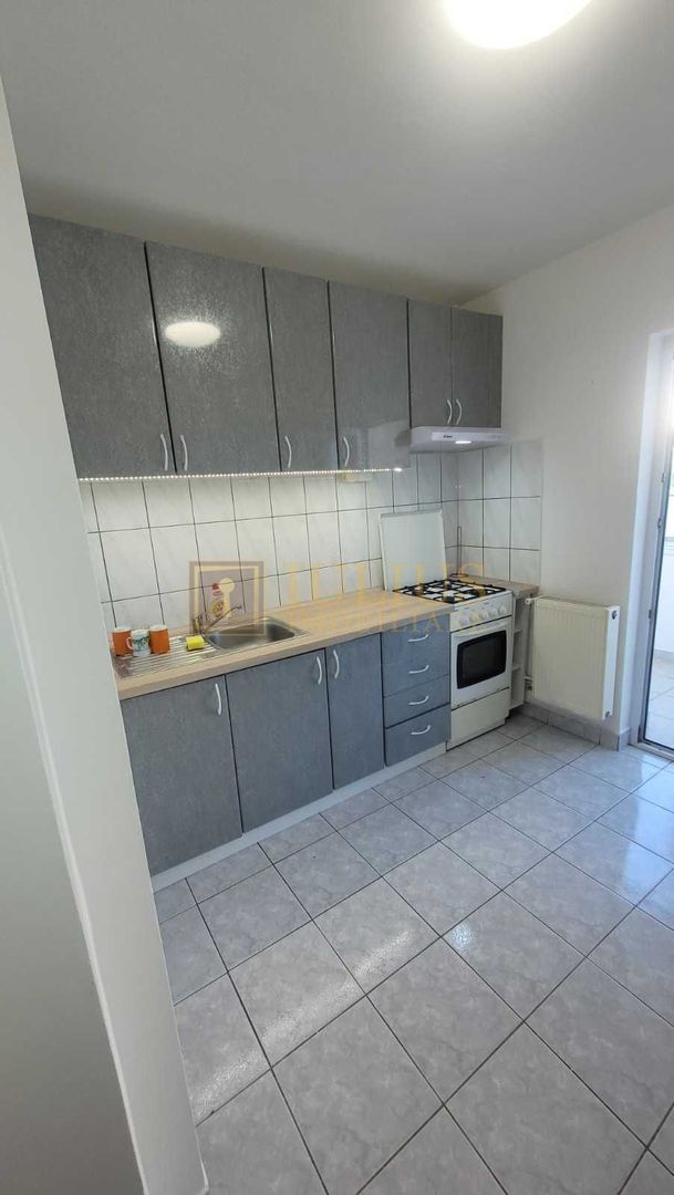3 camere| 2 bai| Zona Soarelui| centrala proprie| ideal pentru o familie| - Poză 3