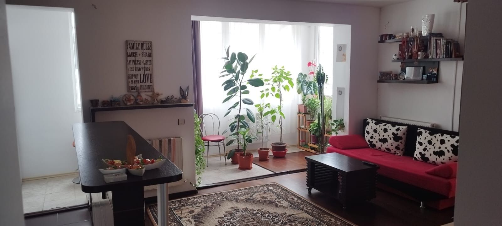 Apartament spațios | 2 camere | 3 balcoane | parcare | Eroilor - Poză 1