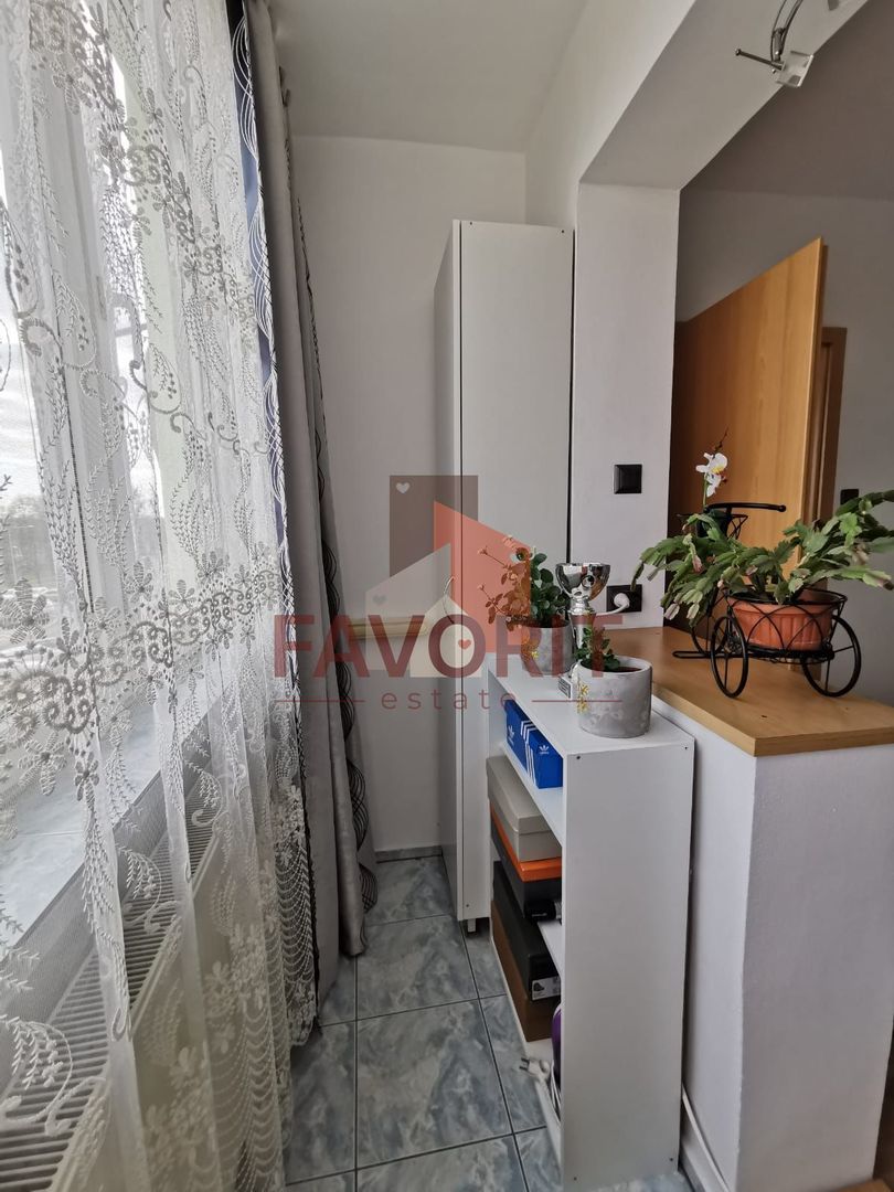 3 camere | centrala proprie | mobilat si utilat | balcon | zona excelenta | - Poză 11