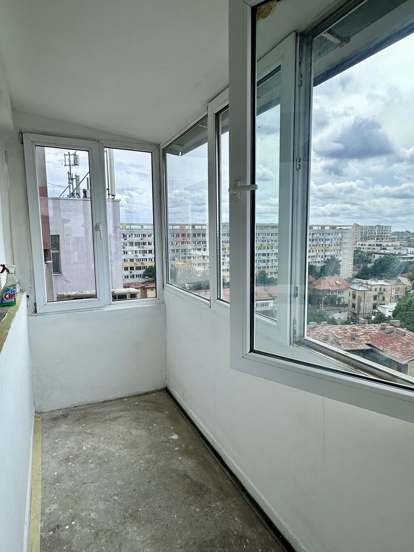 Apartament 2 camere Mihai Bravu 42-62, vedere spate, bloc izolat - Poză 6